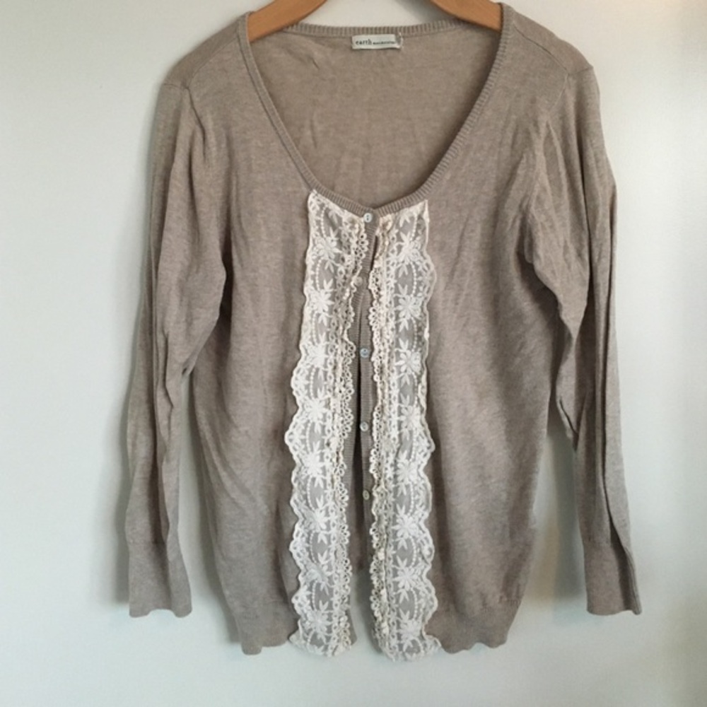 Beige crewneck cardigan